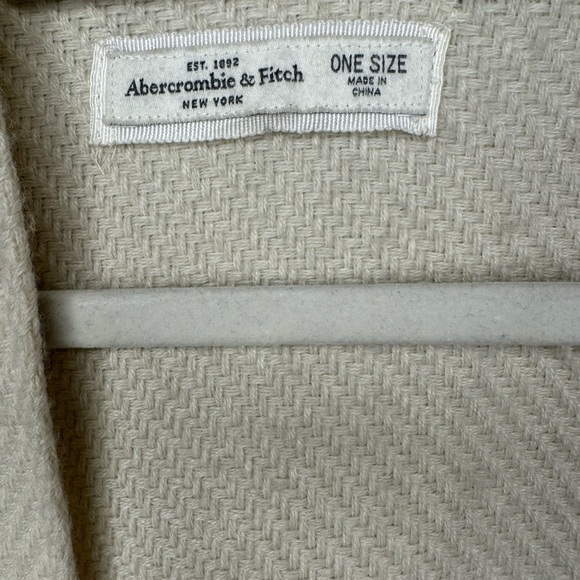 Abercrombie & Fitch Fringe Poncho Sweater Pockets -OS - Picture 5 of 5
